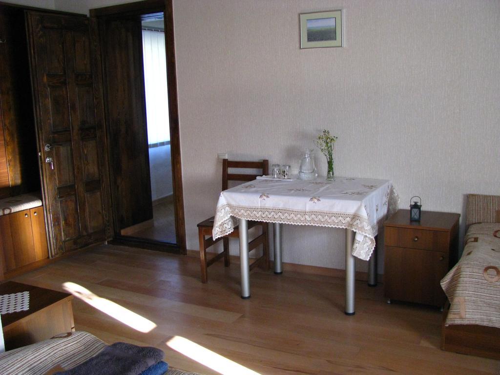 Guest House Shina Omalo Quarto foto