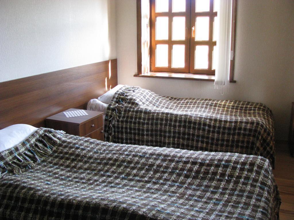 Guest House Shina Omalo Quarto foto
